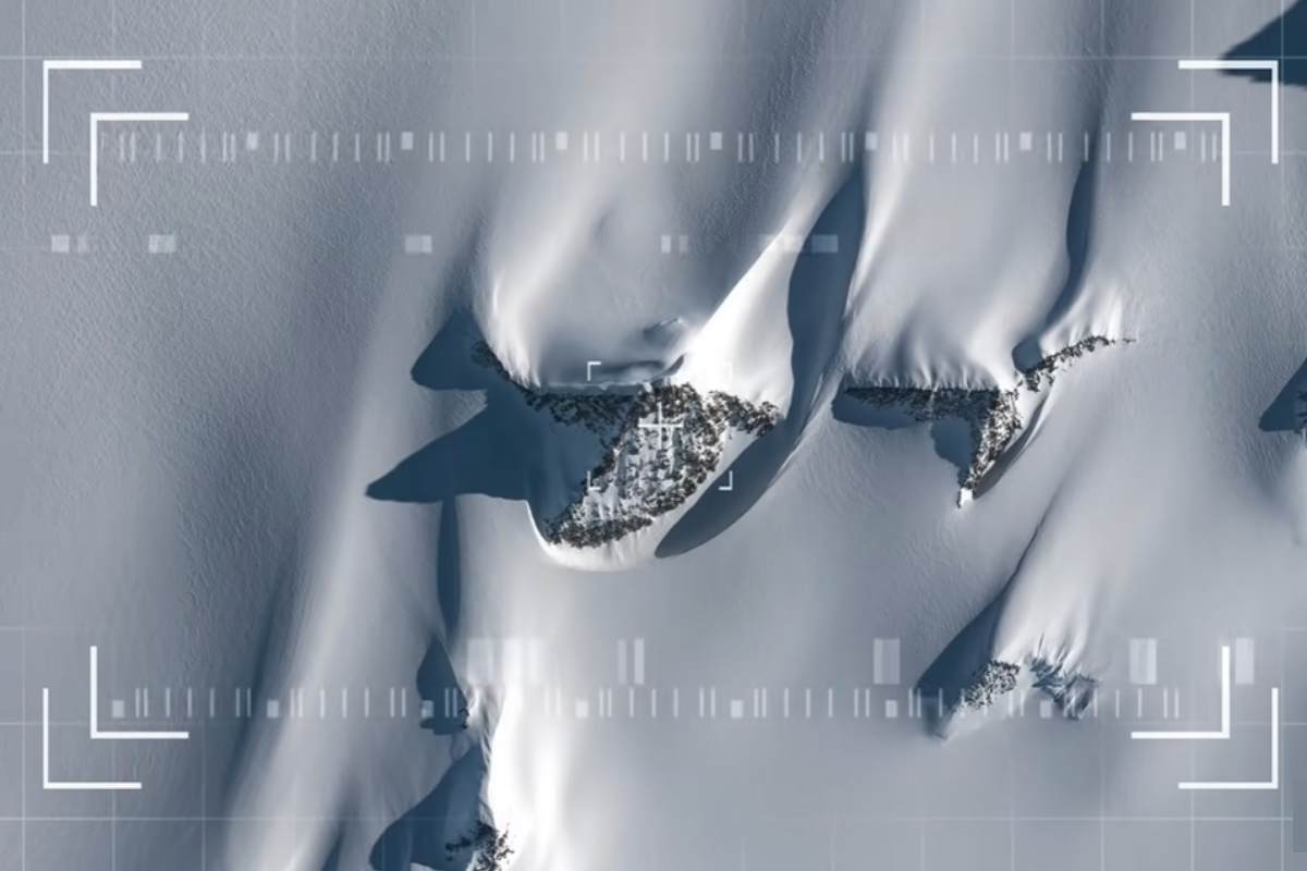 Misteriosa formazione rocciosa, sembra proprio essere una piramide in Antartide, scoperta epocale
